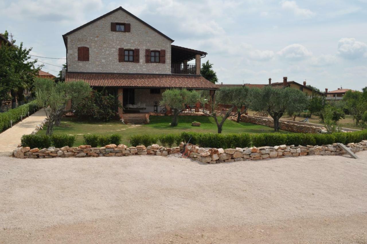 Apartments Oliva Fiorini Exterior photo